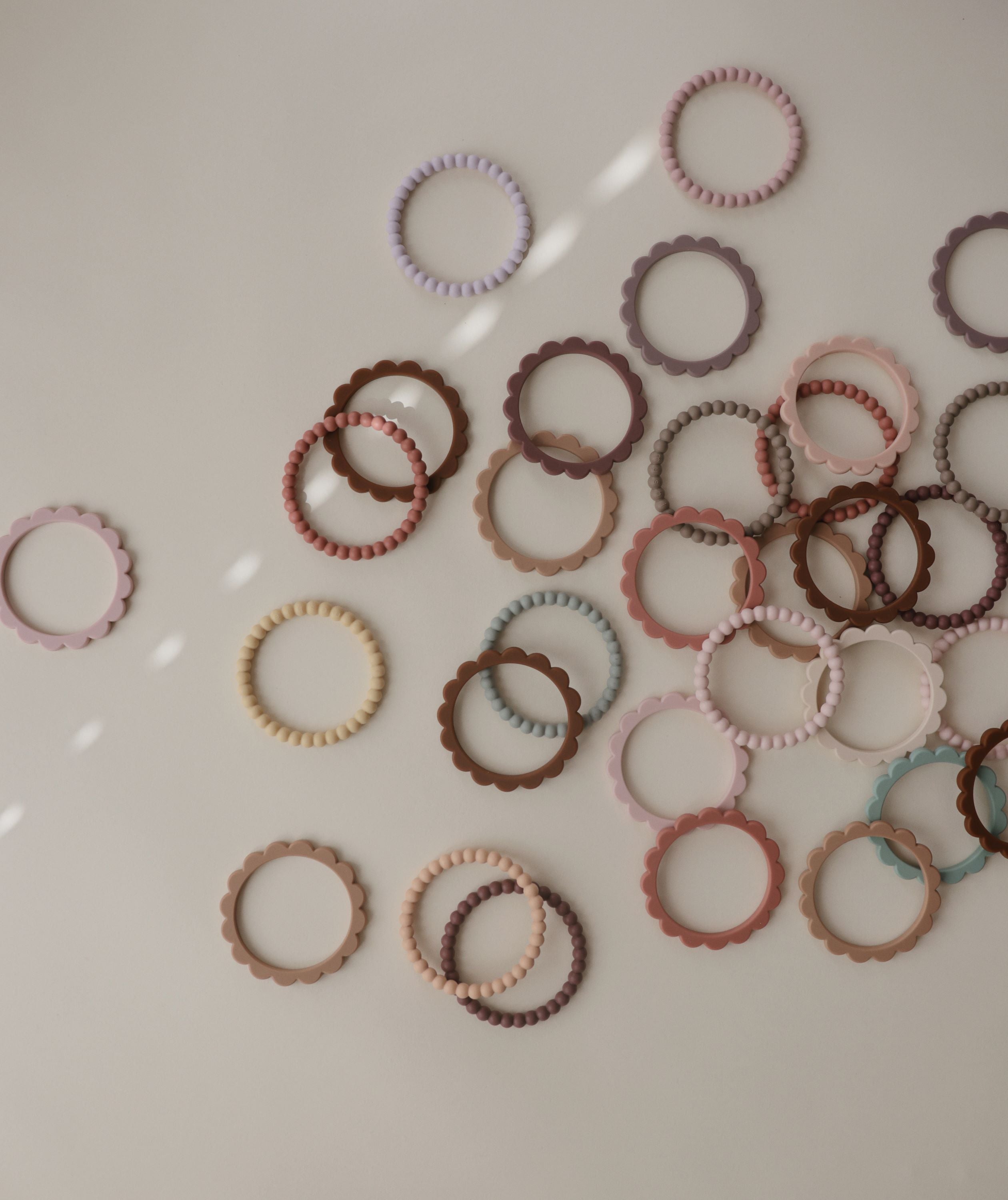 Kramtukų apyrankės „Pearl“, 3 vnt. – Berry/Marigold/Khaki