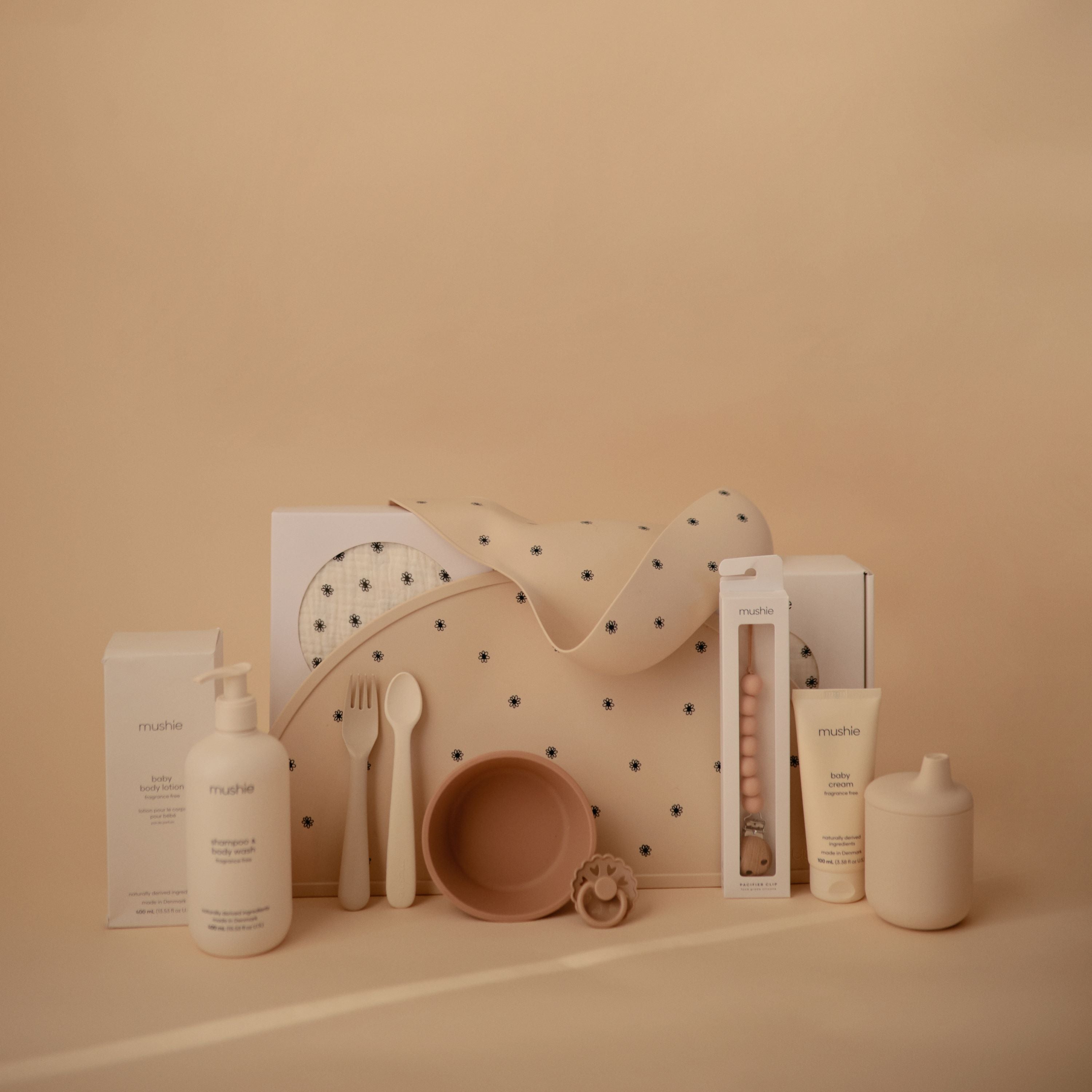 Silikoninis padėkliukas „Black Daisy“