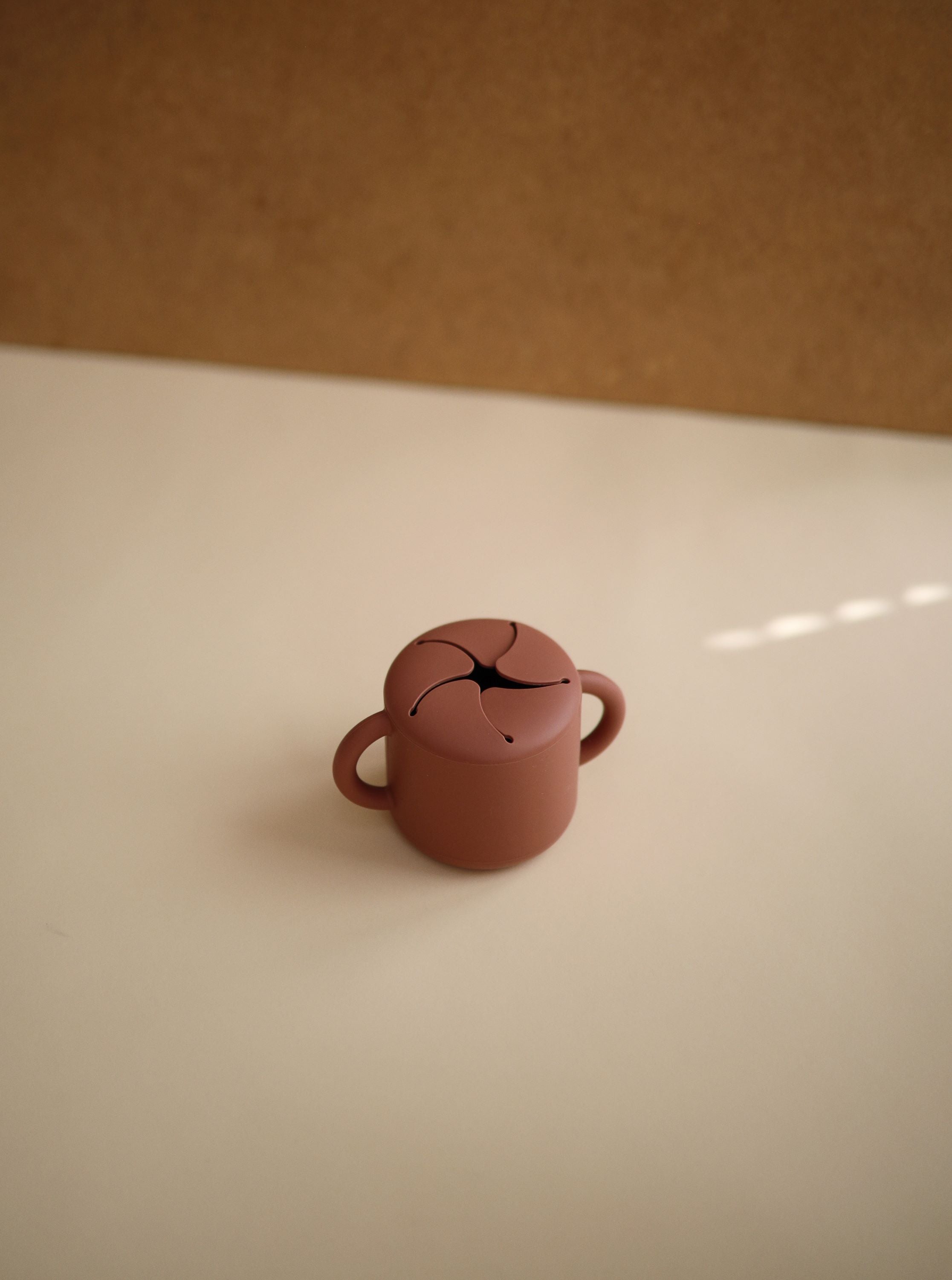 Silikoninė užkandžių taurė „Snack Cup“ – Cloudy Mauve