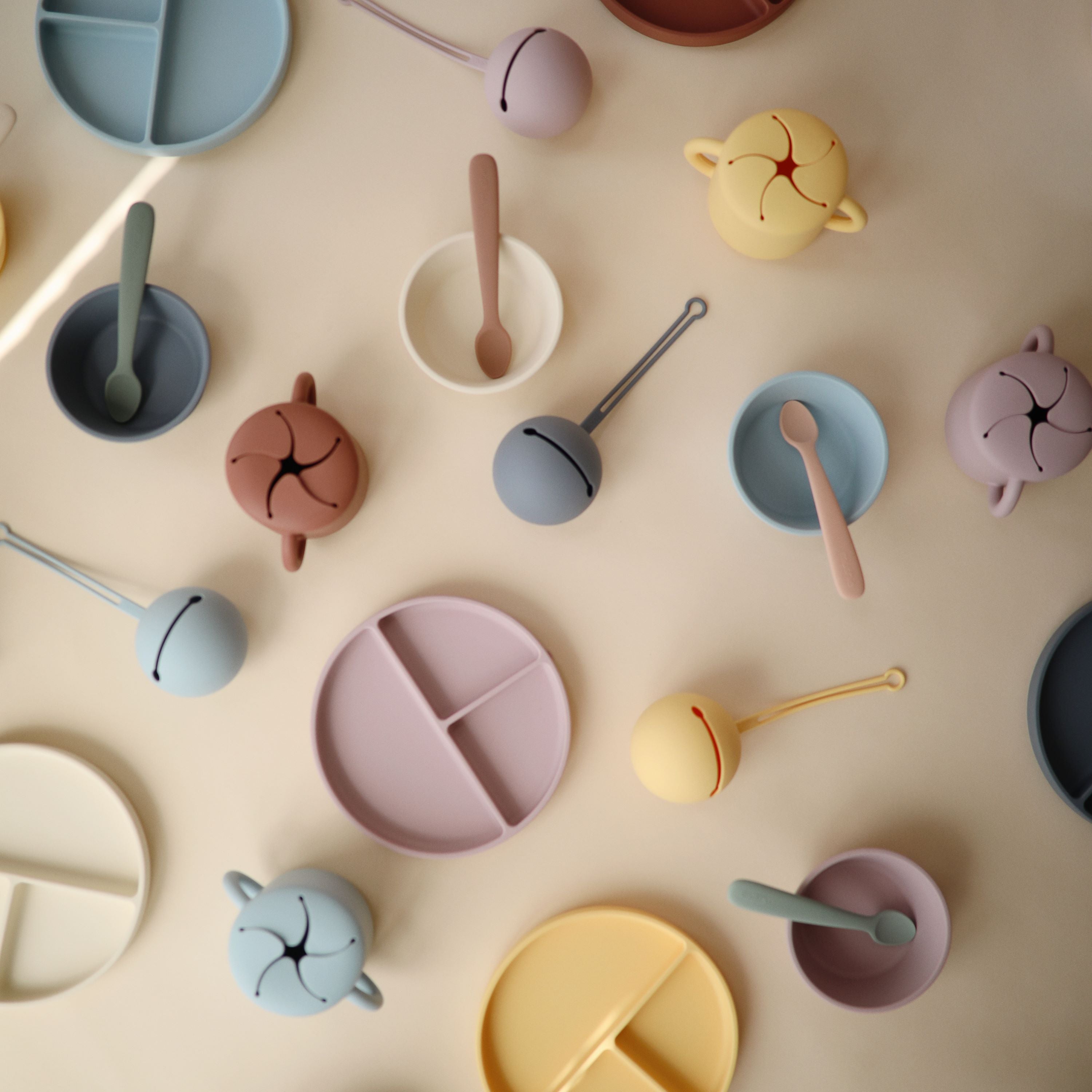 Silikoninė lėkštė su siurbtuku „Suction Plate“ – Cloudy Mauve