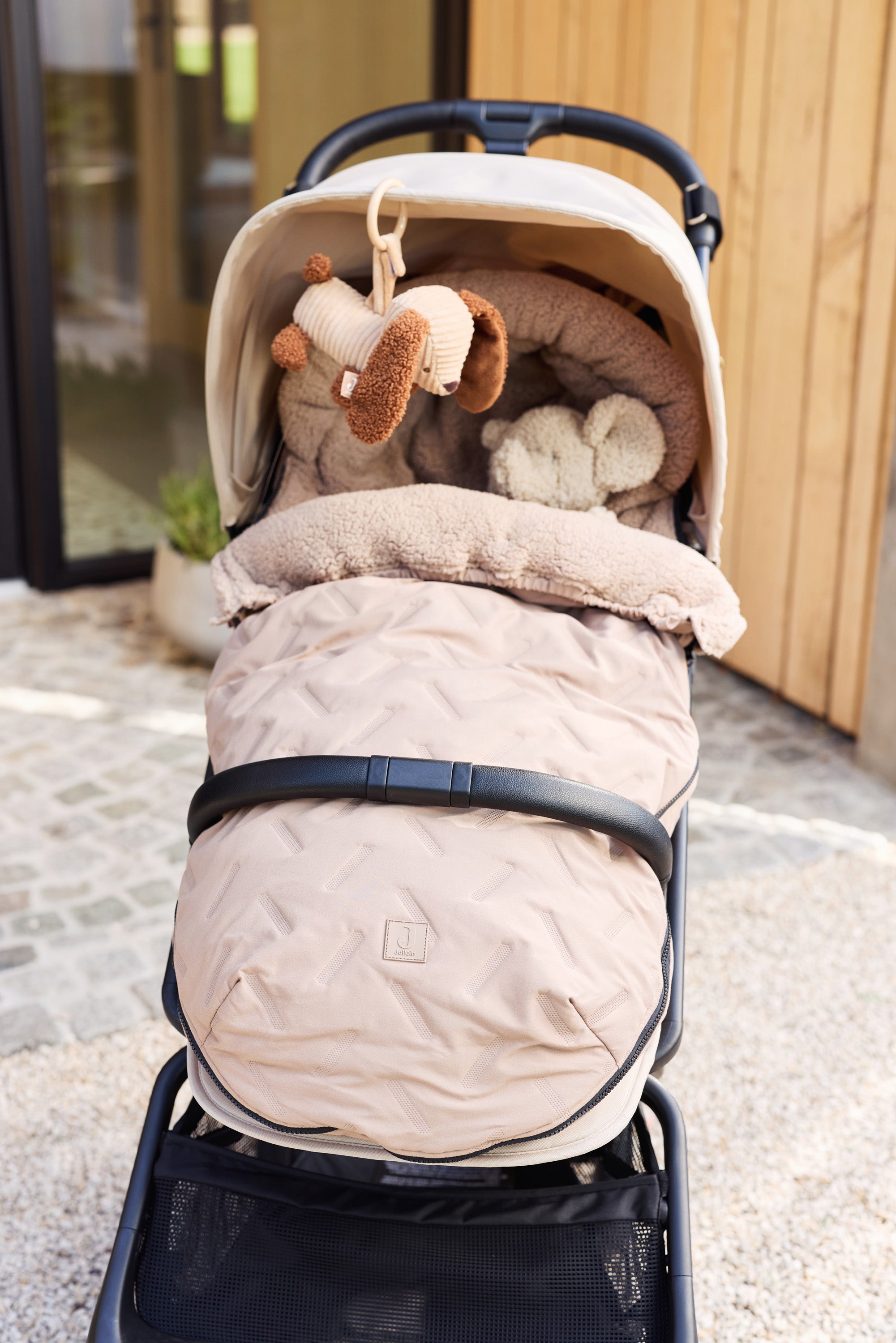 Vežimėlio pakabinamas žaisliukas „Diego Dog“
