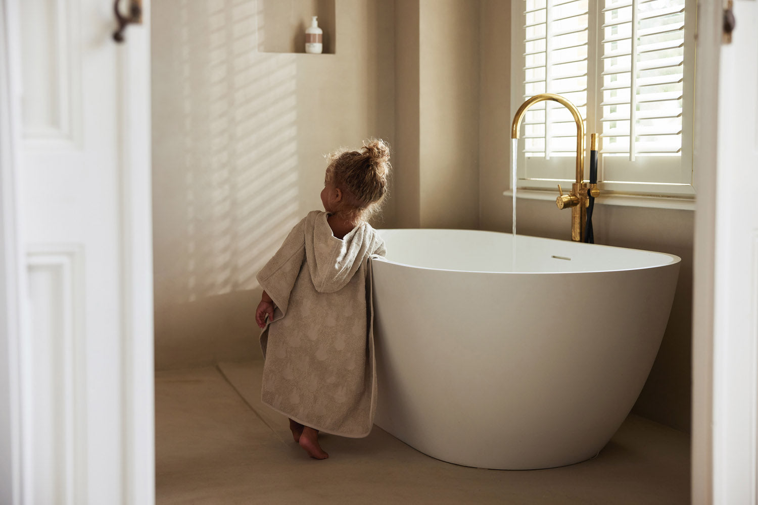 Rankšluostis su gobtuvu 75×75cm (frotė) „Miffy Jacquard“, nougato spalvos