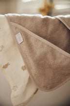 Rankšluostis su gobtuvu 75×75cm (frotė) „Miffy Jacquard“, nougato spalvos