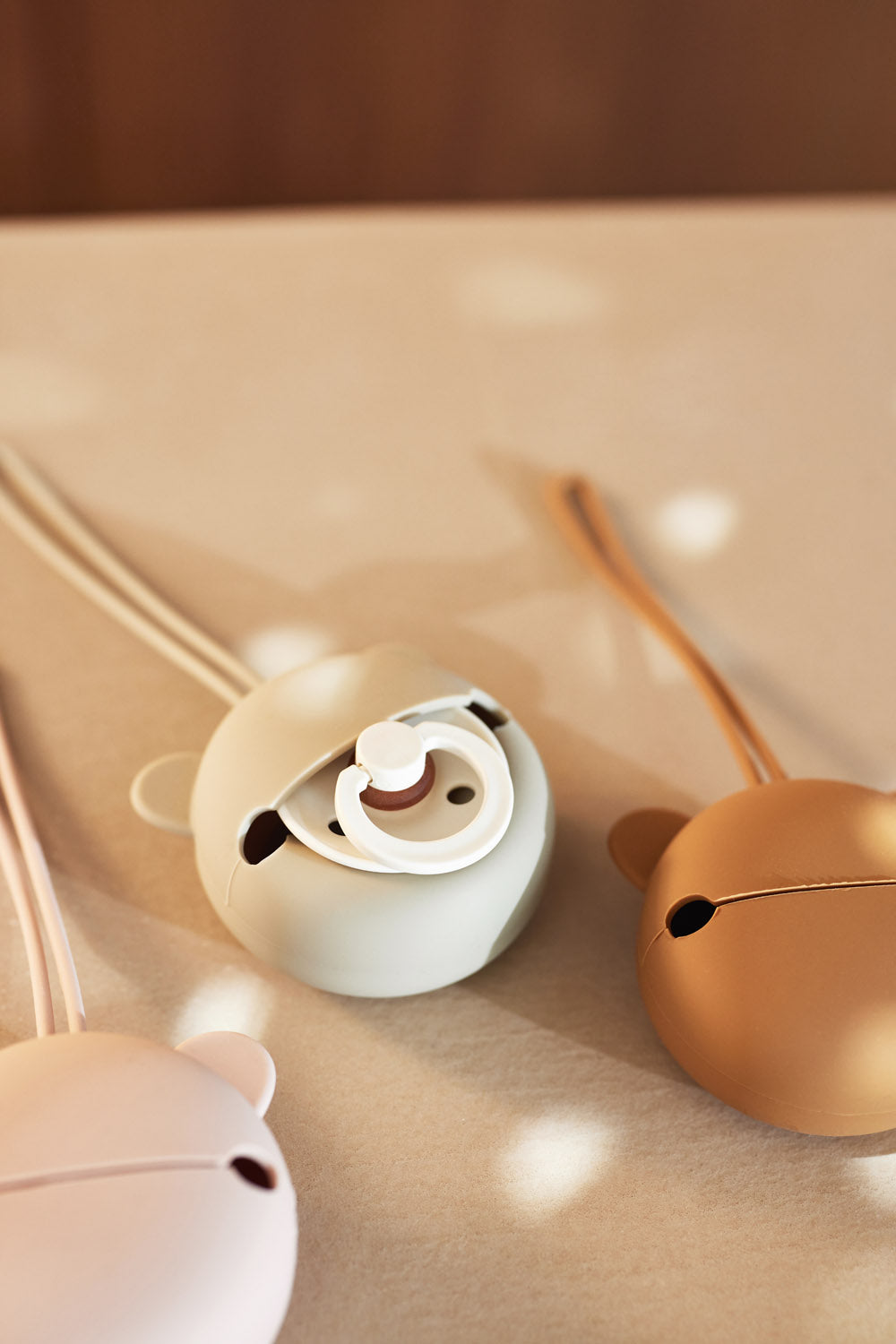 Silikoninis čiulptuko dėklas Ø 7cm, alyvuogių žalios spalvos