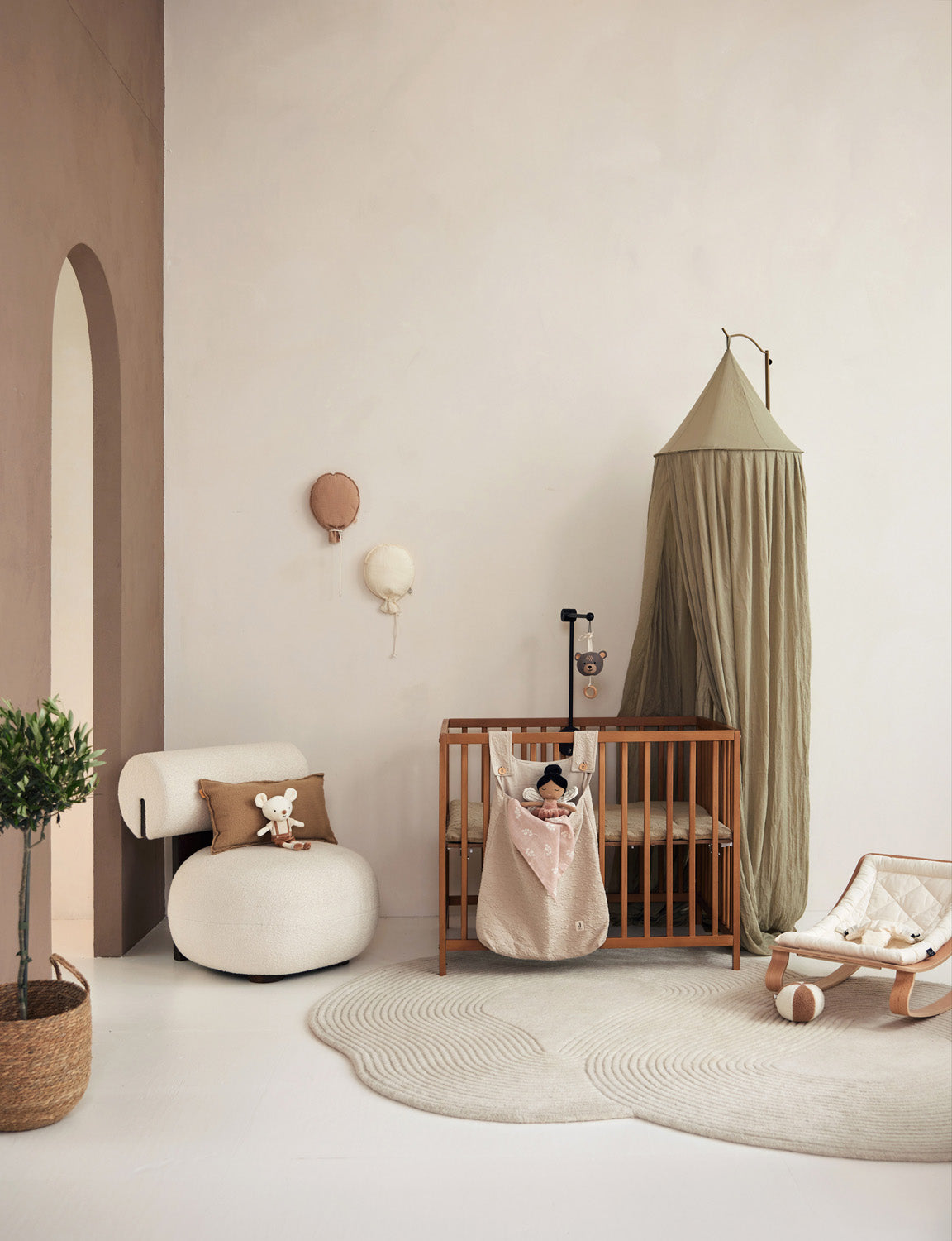 Minkštas žaislas – pelytė, baltos spalvos