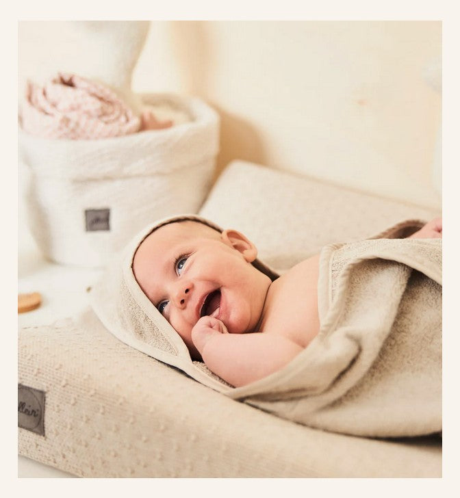 Rankšluostis su gobtuvu 75×75cm (frotė), nougato spalvos