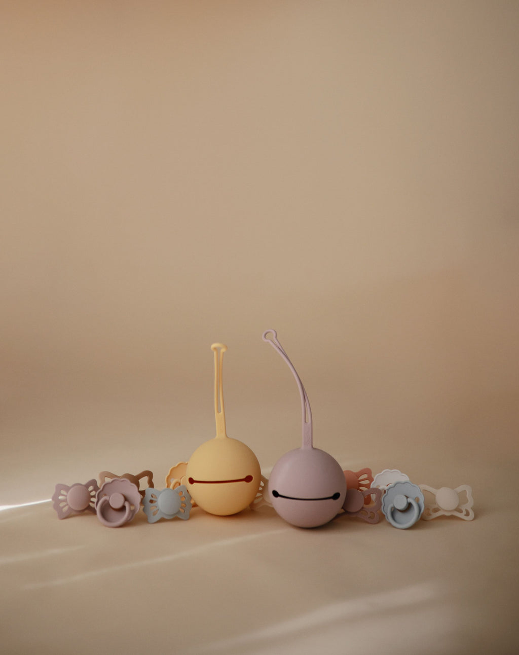 Čiulptukų silikoninis dėklas - Švelni geltona