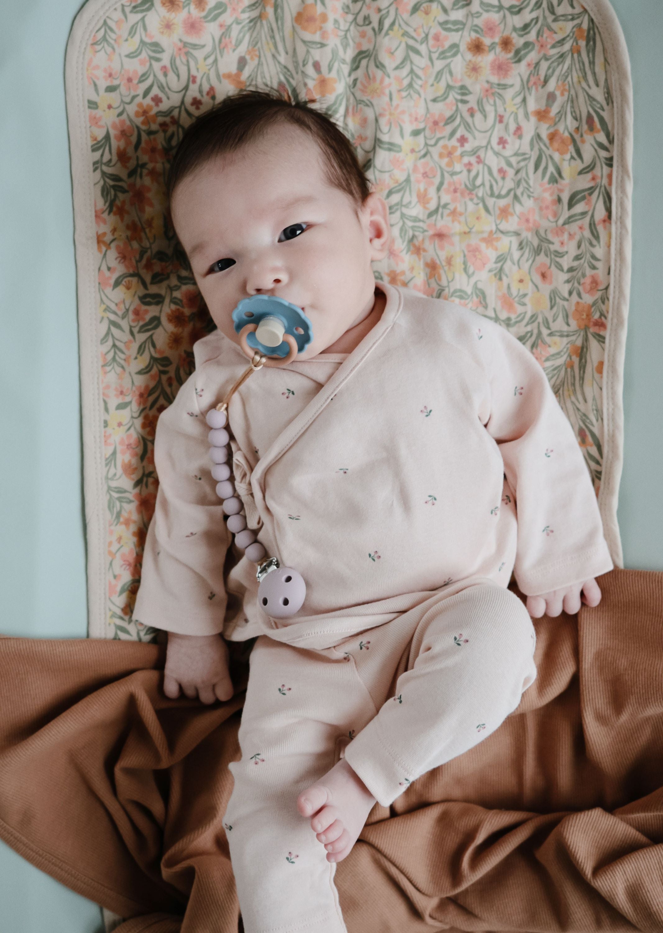 Čiulptuko laikiklis - Halo Ash