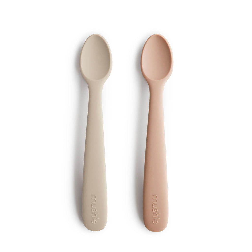 Silikoniniai maitinimo šaukšteliai „Feeding Spoons“, 2 vnt. – Blush/Shifting Sand